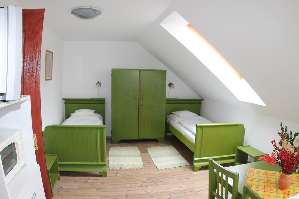 Hotel Orszem Fogado Szalafő Pokoj fotografie